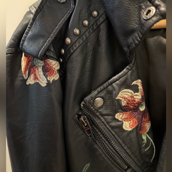 BLANK NYC Vegan Leather Moto Jacket, studded + floral embroidery - Picture 3 of 5